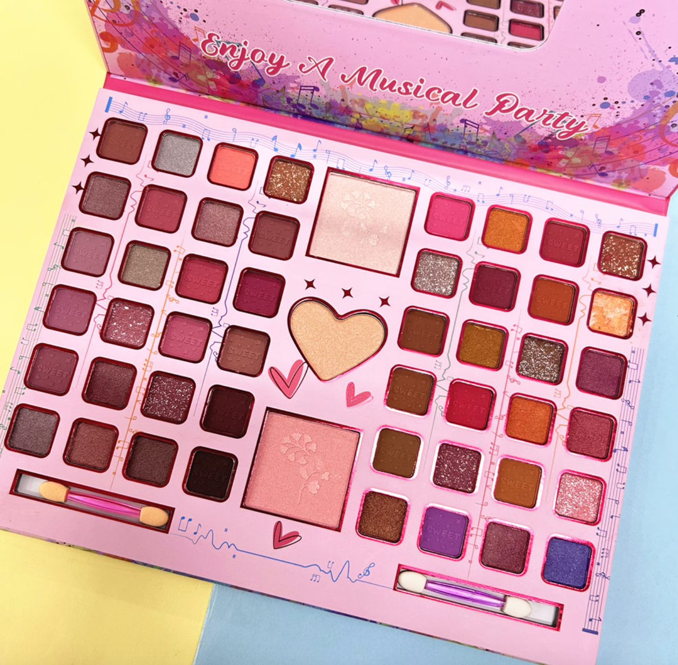 51-Color Eyeshadow & Blush Palette – Pearlescent, Matte & High-Gloss Makeup