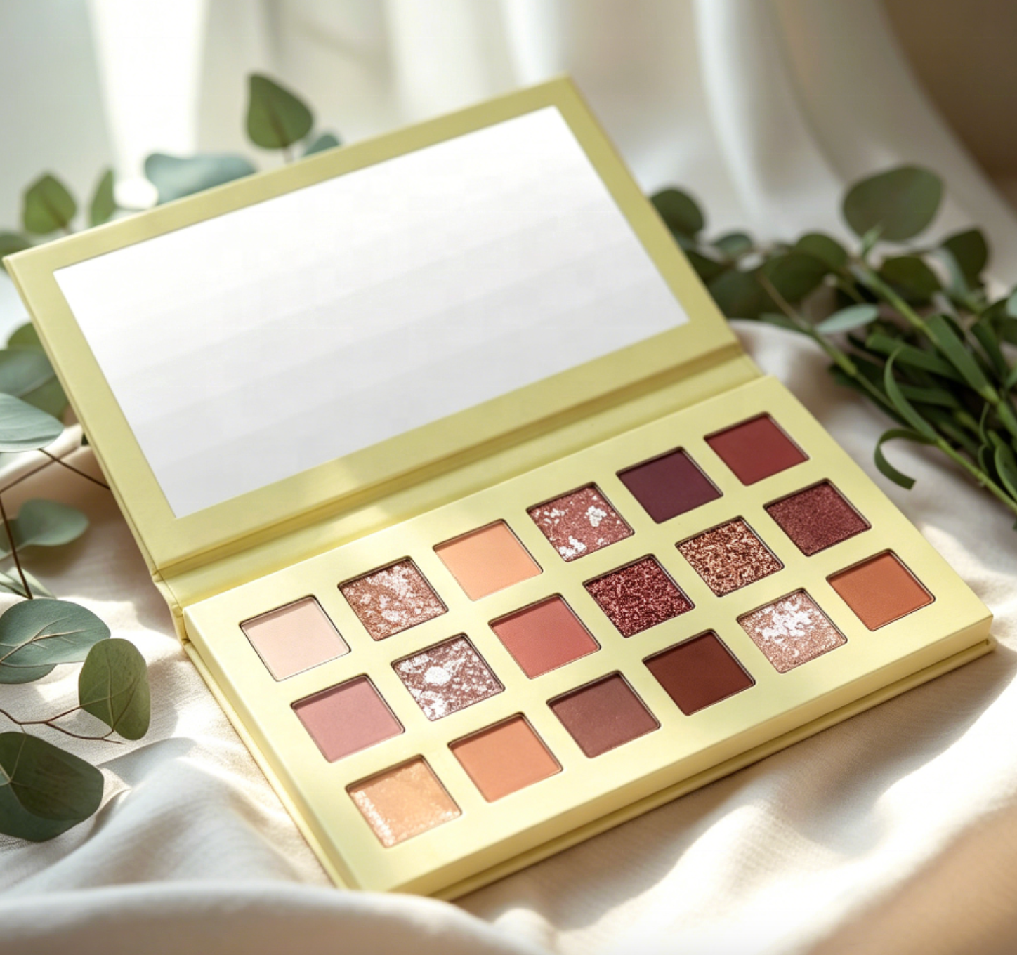 Professional 18-Color Eyeshadow Palette – Waterproof Matte & Shimmer Makeup
