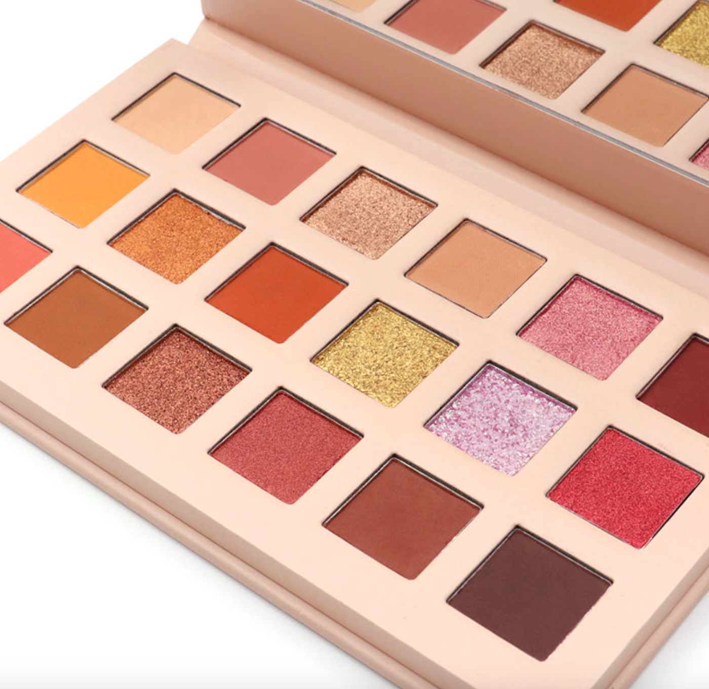 Professional 18-Color Eyeshadow Makeup Palette – Versatile Cosmetic Set